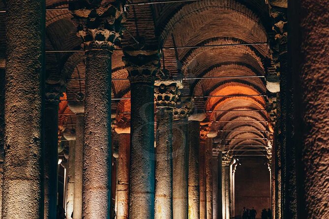 1 Istanbul Tour: Highlights, Street Food & Hidden Pearls - Hagia Sophia Grand Mosque: what skip-the-line actually changes