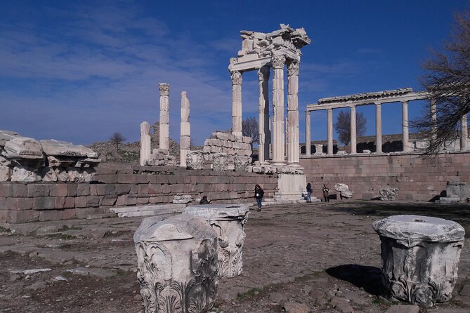 10-Day Highlights of Turkey Private Tour from Istanbul - Pergamon and the Asklepion: ancient medicine and steep theater seating