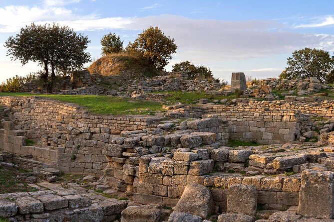 2-Day Gallipoli and Troy Tour from Istanbul and return - Day 2: Troy morning with myth and archaeology in the same hour