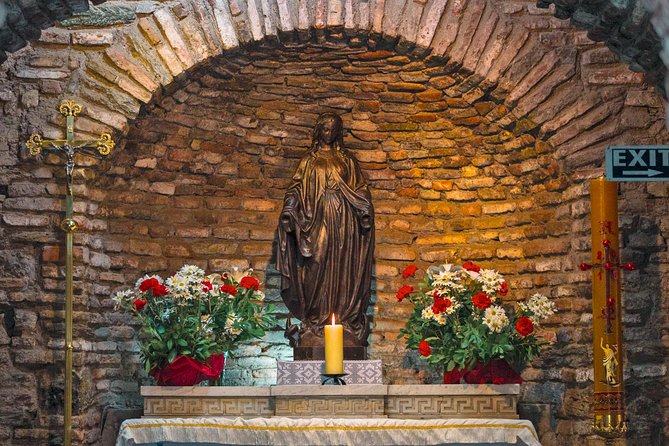 2 Days Ephesus and Pamukkale from Istanbul - House of the Virgin Mary and Artemis: faith tourism meets ancient architecture