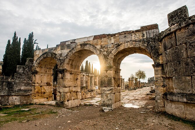 2 Days-Ephesus&Pamukkale Tour from-to Istanbul - Ephesus Ancient City: The Roman-World Scale Hits Fast