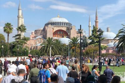 2 Days Private Guided Istanbul Tour (Single Price up to 8 PAX) - Day One in Sultanahmet: Hagia Sophia, Topkapi, and the Mosque Power Cluster
