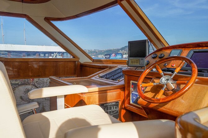 2 Hours Luxury Private Yacht Cruise on the Bosphorus - Asian-side highlights: Beylerbeyi Palace and Kız Kulesi’s tiny-island drama