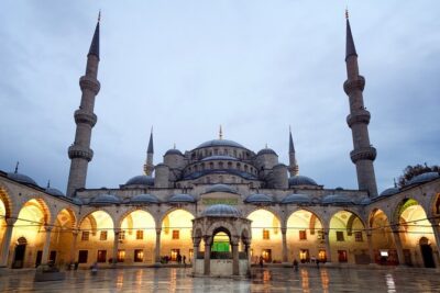 7 Days Best of Turkey Tour: Istanbul-Cappadocia-Ephesus-Pamukkale - Old City Power Walk: Hagia Sophia, Blue Mosque, and the Grand Bazaar push