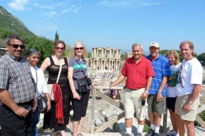 7-Days Historical Tour of Turkey's West Side with 4 Cities - Istanbul Day 2: Hagia Sophia, Blue Mosque, Hippodrome, Topkapi, and the Grand Bazaar