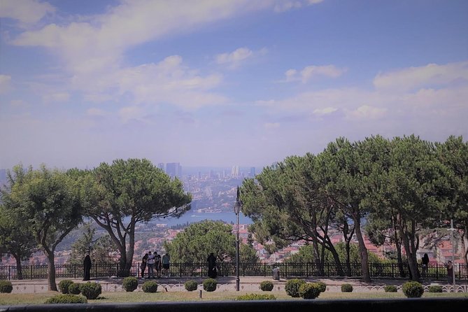 Asia-Europe with Bosphorus Full Day Inc.Museum fees and Lunch - Misir Carsisi: Egyptian Bazaar in one practical hour