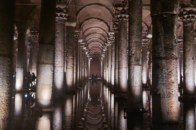 Basilica Cistern (Private Guide & No waiting) Ticket not included - Medusa Statues and the 4th-Century Myth Connection