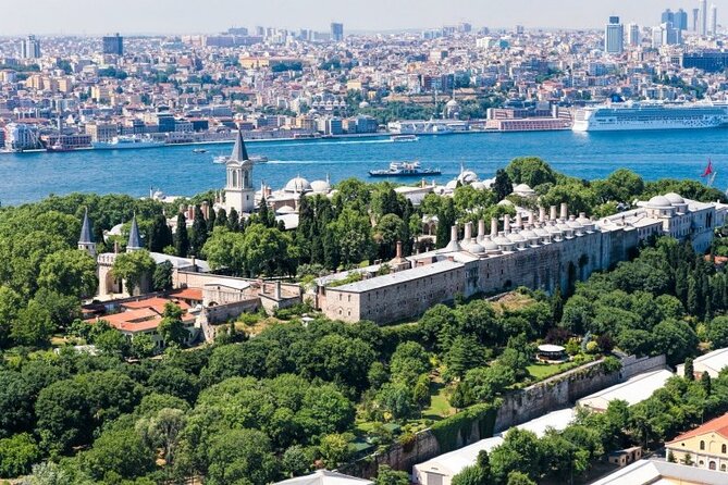 Best Istanbul tour with private guide by skipping ticket line - Topkapi Palace: gems, jewelry, thrones, and the day’s biggest entry fee