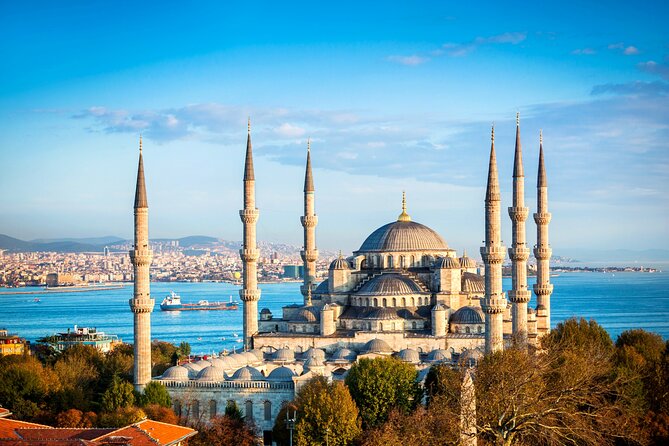 Best of Istanbul: Basilica Cistern - Blue Mosque - Grand Bazaar - Sultanahmet District and Hagia Sophia Area: Where Empires Ran the Play