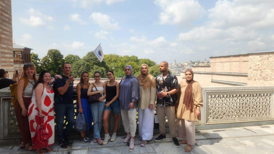 Blue Mosque, Hagia Sophia & Basilica Cistern, Hipodrom Tour - Blue Mosque: Blue Tiles, Six Minarets, and Prayer-Time Reality