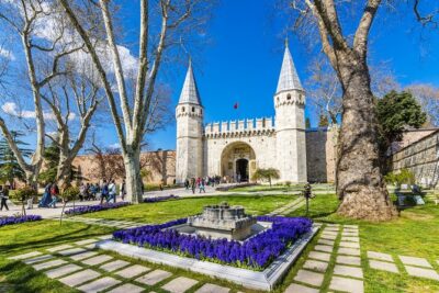 Blue Mosque Sultanahmet Old Town and Hippodrome Walking Tour - German Fountain: A German-Emperor Story in Ottoman Istanbul