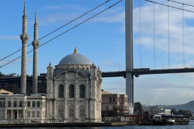 Bosphorus Boat Tour 3 Hour with Asian Side Stop in Istanbul - The early run under Galata Bridge: Karaköy angles without the crowds