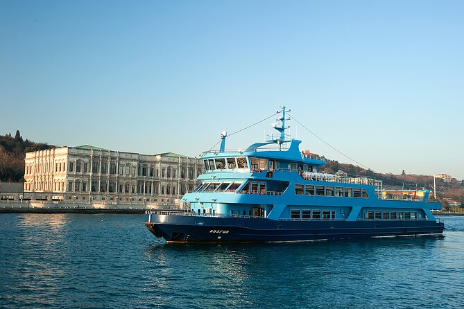 Bosphorus Dinner Cruise & Entertaintment & Private Table & Wi-Fi - Dolmabahçe Palace: The Waterfront Drama Stop
