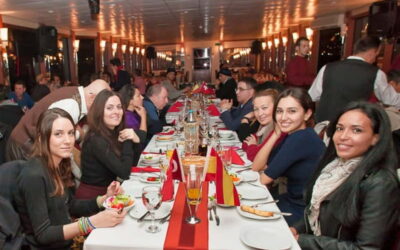 Bosphorus Dinner Cruise & Shows - The dinner setup: what you’ll eat and how to think about the food