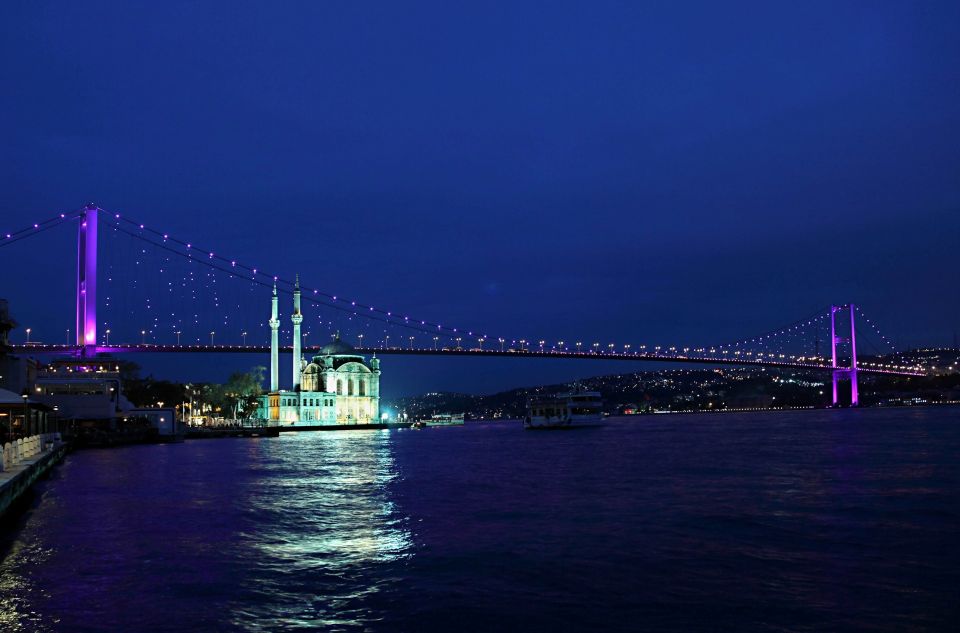 Bosphorus: Dinner Cruise with Live Performances Experience - Practical tips to make your evening smoother