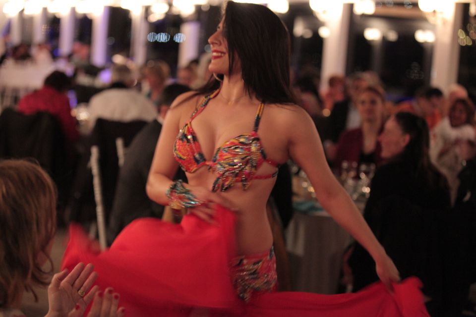 Bosphorus: Dinner Cruise with Live Performances Experience - Views on the Bosphorus: what you’re really buying