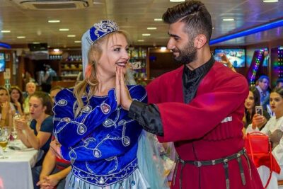Bosphorus Dinner Cruise with Turkish Music and Live Performances - The Bosphorus Strait sights you’ll pass: bridge, palaces, and two-continents drama