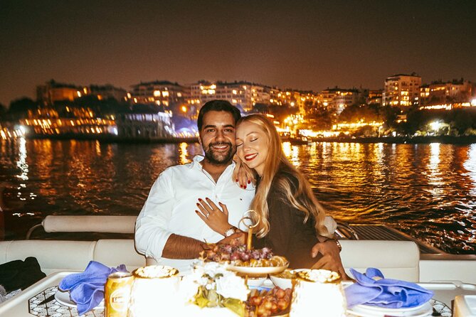 Bosphorus Dinner / Lunch Cruise - Private and Customizable - English narration and onboard service: what you should expect