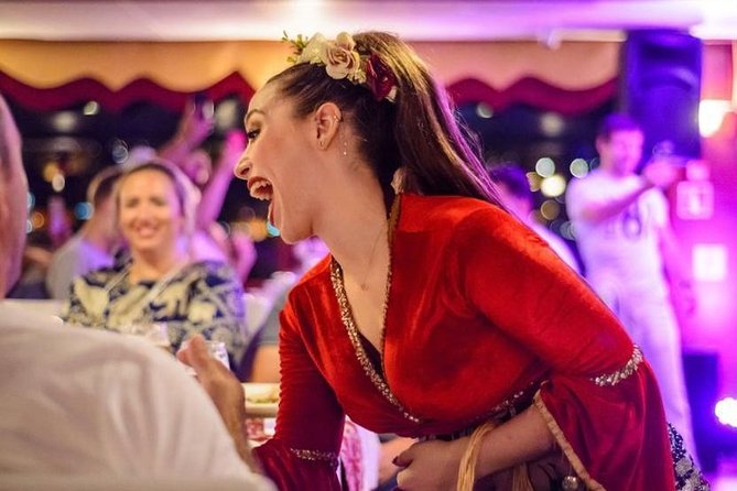 Bosphorus Dinner Show Cruise With Non Alcoholic Menu ISTANBUL Dinner cruise - The dinner setup: menu choices, drinks, and what the included meal means