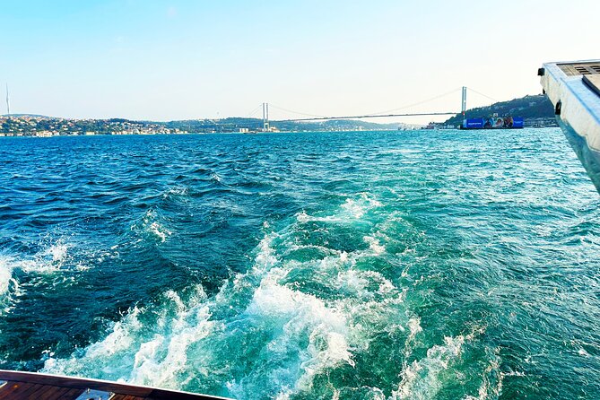 Bosphorus & Golden Horn: Sunset Yacht Cruise with Expert Guide - The bridges: Bosphorus Bridge glow and the Second Bridge connection