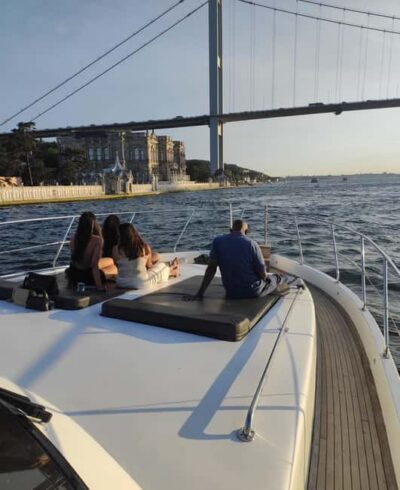 Bosphorus Sunset Yacht Cruise with Guide & Snacks - Meeting up at the dock (and how to avoid stress)