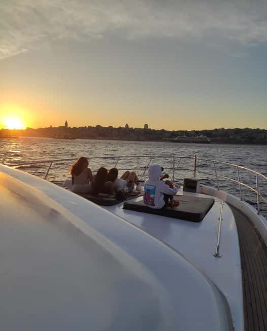 Bosphorus Sunset Yacht Cruise with Guide & Snacks - Guide-led narration: what you gain by having someone talk