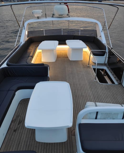 Bosphorus Sunset Yacht Cruise with Guide & Snacks - Who this Bosphorus sunset cruise suits best