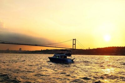 Bosphorus Yacht Cruise at Sunset with Snacks - The Bosphorus Strait: Europe Meets Asia, Piece by Piece