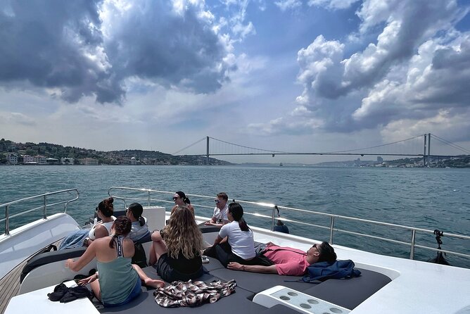 Bosphorus Yacht Cruise Experience: Visit the Asian Side - The European side run: Dolmabahçe to Ortaköy and the bridge photo lineup