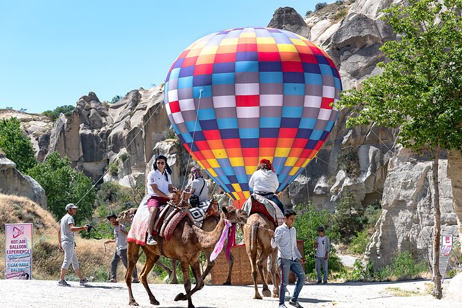 Cappadocia 1 Night 2 Days Tour from Istanbul by Plane and Balloon Ride - Day 2 sunrise balloon ride: registration, minivans, and the weather-driven timing