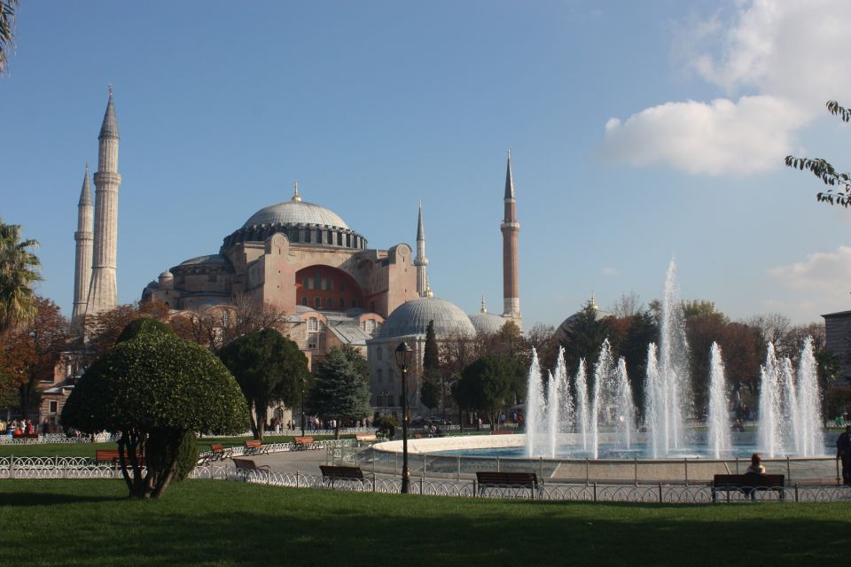 Car and Driver Private Tour in Istanbul - Price for up to 6 people: what $66 buys you