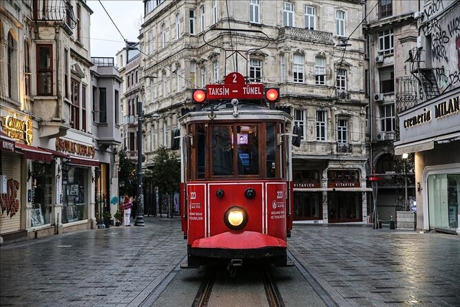 Colors of Istanbul: 1, 2 or 3-Day Guided Private Istanbul Tours - Sultanahmet Morning: Hippodrome, Hagia Sophia, and the Real Center of Power