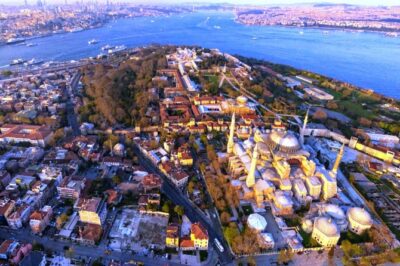 Discover Istanbul in Two Days - Hagia Sophia and the Blue Mosque: Two Stops, Two Different Masterpieces