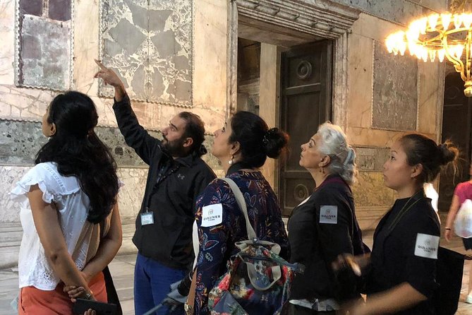 Discovering the Old City/ Full Day Tour/ Lunch&Tickets included - Blue Mosque: a 40-minute architecture focus with time to look closely