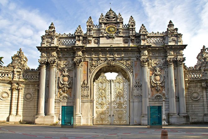 Dolmabahce Palace & Uskudar(Asian Side) Afternoon Tour - Çamlıca Hill: the Asian-side panorama that sets the tone