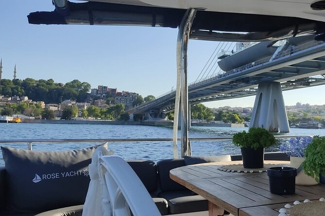 Exclusive Luxury Yacht Bosphorus Sightseeing Cruise in Istanbul - Key highlights on this Bosphorus luxury yacht cruise