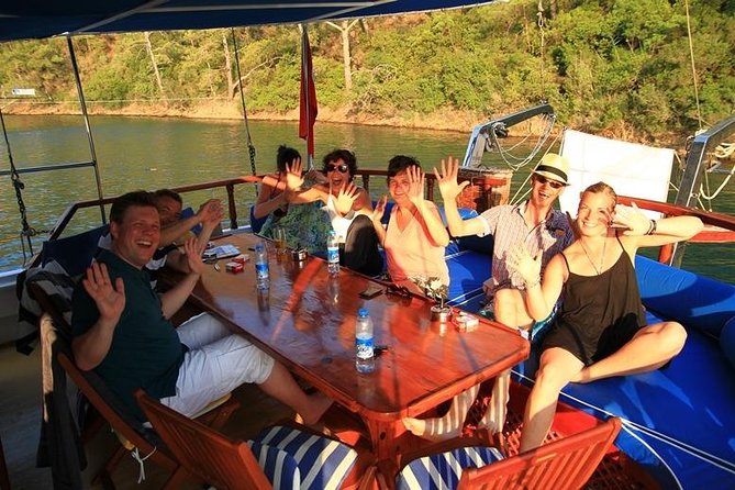 Flying Carpet 15-Day Tour from Istanbul - Aphrodisias, Pamukkale, and Hierapolis: sculpture school, white terraces, and Roman hot springs