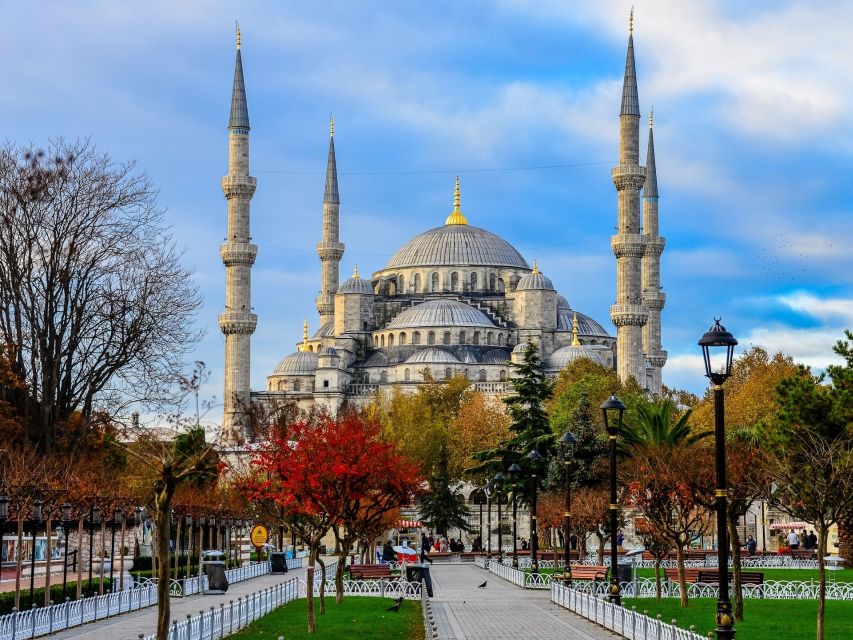 From Istanbul: 4-Day Istanbul, Cappadocia, Flight,Cave Hotel - Göreme Open Air Museum: rock-cut churches with a real sense of place
