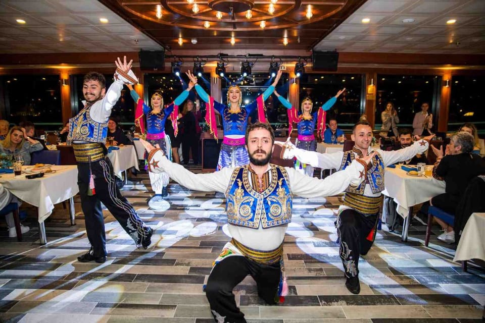 From Istanbul: Bosphorus Dinner Cruise Tavern & World Show - The entertainment: DJ music meets Turkish dance traditions