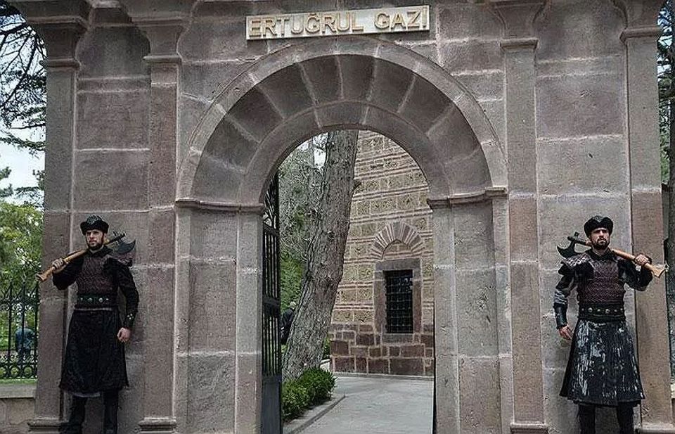From Istanbul: Söğüt and Bursa Ottoman History Day Trip - Lunch, bazaars, and the shopping reality in a long day