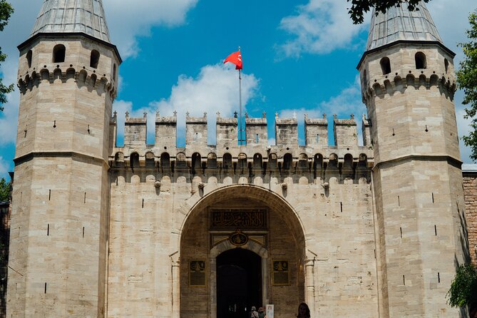 Full-Day Istanbul Old City Walking Tour - Pace, pickup, and what to wear for 5 to 7 hours
