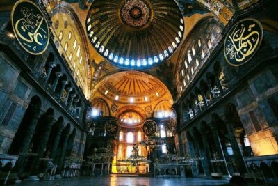 Full Day Istanbul Private Layover Tour - Hagia Sophia Grand Mosque: the “largest church” effect in 90 minutes