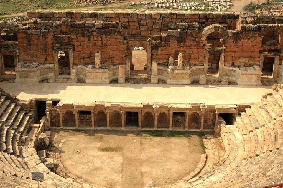Full-Day Private Pamukkale and Hierapolis Tour from Istanbul - Pamukkale’s white cascades: what you’re seeing and why it’s famous