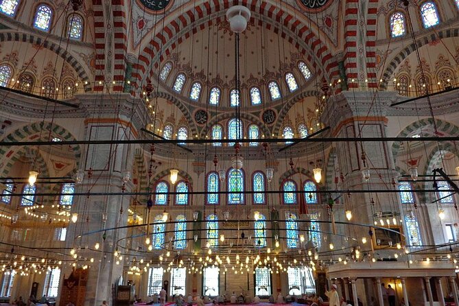 Full-Day Small-Group Guided Tour to Famous Mosques in Istanbul - Blue Mosque (Sultan Ahmet Mosque): Tiles, Domes, and Six Minarets