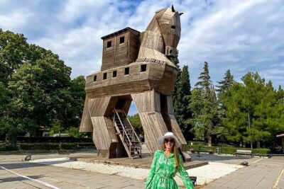 Full-Day Troy History Guided Tour with Lunch from Istanbul - Entering Troy: Trojan Horse, walls, and the layered city story