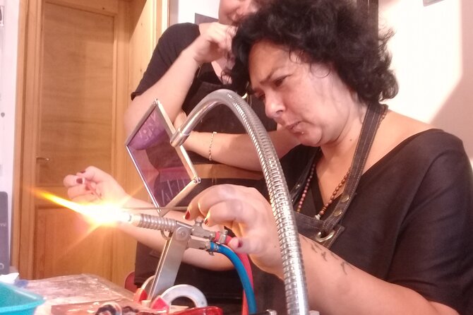 Glass Melting and Shaping with Flame with the Senior Glass Master - Turning Your Beads Into Jewelry: The Practical Payoff