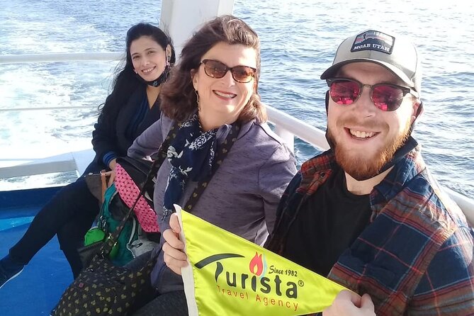 Golden Horn and Bosphorus Boat Tour in Istanbul - Boat Comfort, Seats, and On-Board Extras You Should Know