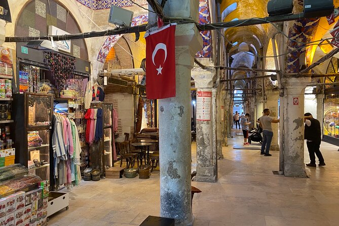 Grand Bazaar Through the Alleys - Ozgur’s Guiding Style: The Real Value You’re Paying For