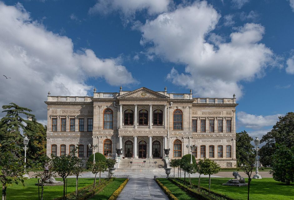 Guided Dolmabahce Palace Tour with Bosphorus Sunset Cruise - Food, Drinks, and Practical Comfort on the Water