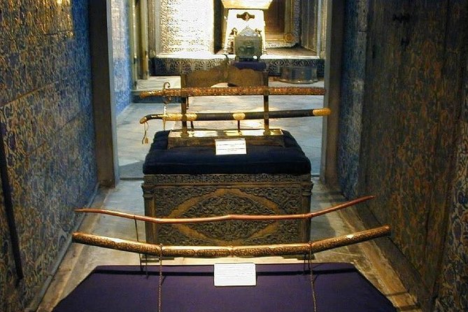 Guided Topkapi Palace & Harem- Skip-the-Line with SMALL GROUP - Entering Topkapi Palace faster than most people